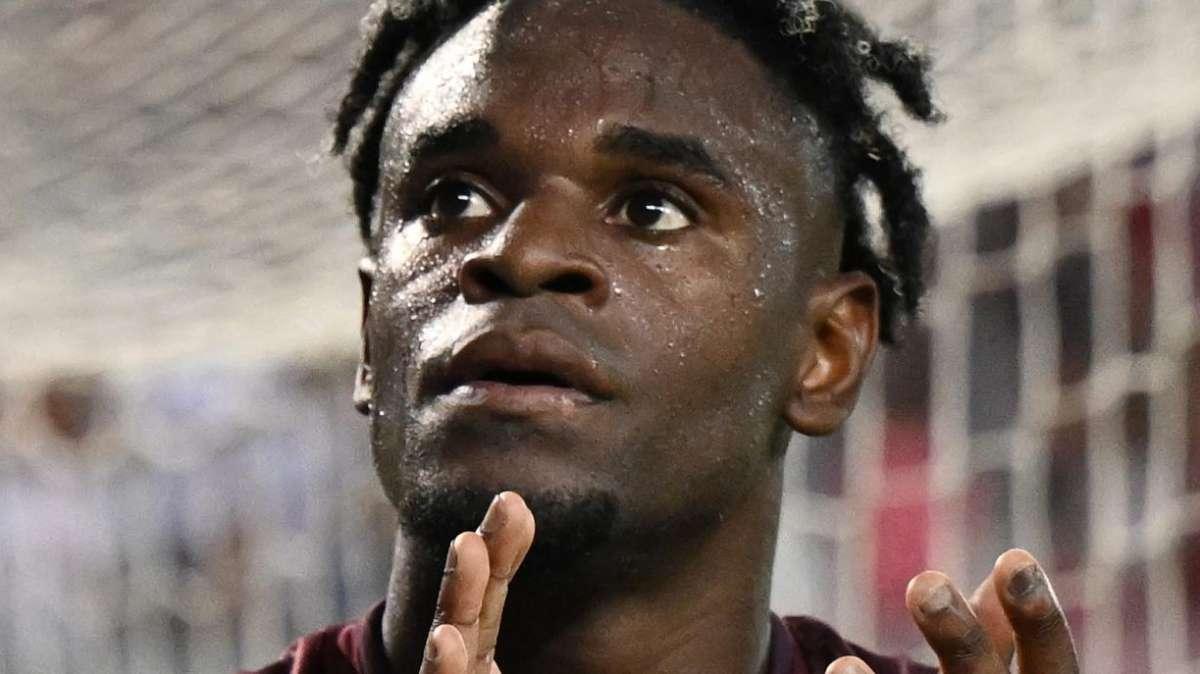 Grave infortunio contro l'Inter, Zapata operato a Lione: il comunicato del Torino