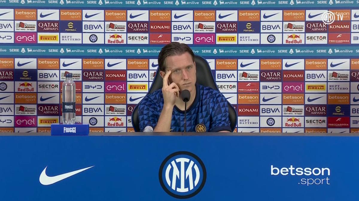 Zielinski in conferenza: "Nei primi 15' non ci siamo presentati in campo"