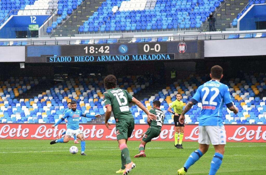 Napoli-Inter, partenopei in campo con una divisa speciale dedicata a Maradona 