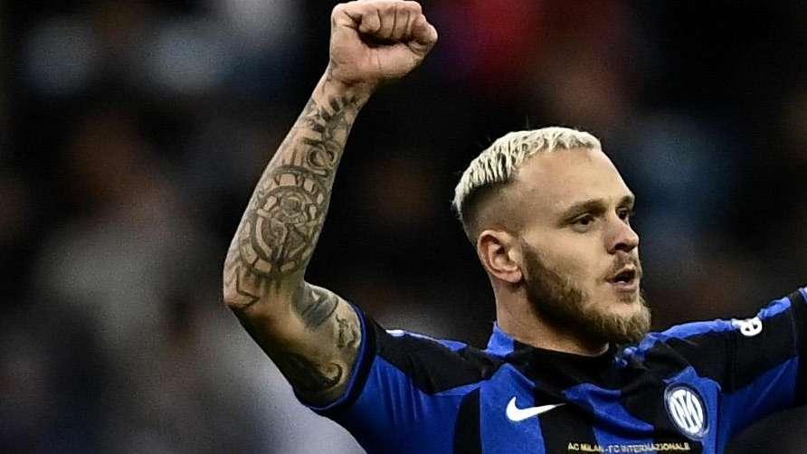 Milan-Inter, le pagelle - Barella illustra l'elettrico, Dimarco esporta milanesità. Semplicemente Dzeko