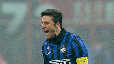 Phil Neville loda Zanetti: "Tra i top di tutti i tempi!"