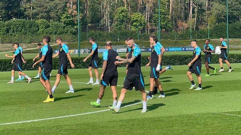 VIDEO - Viktoria-Inter, allenamento ad Appiano: personalizzato per Lukaku, Bare-Brozo è sempre uno show