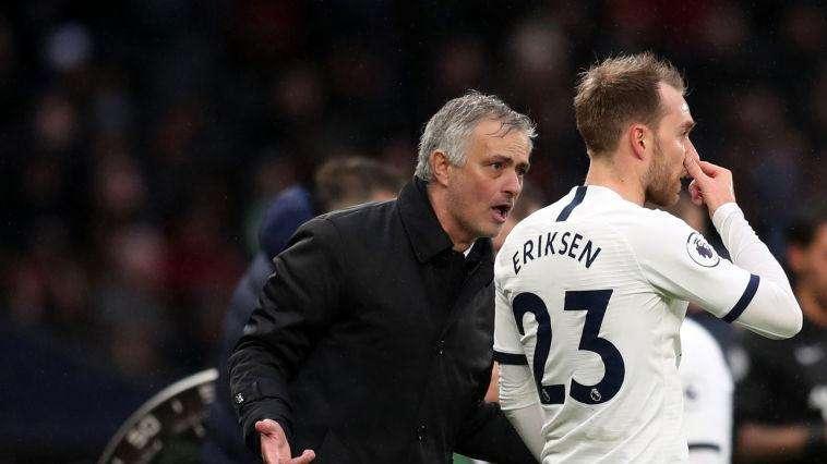 Mourinho: "Per Eriksen ho pregato e pianto. Ora possiamo festeggiare perché Christian è vivo"