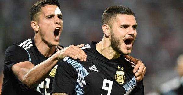 Icardi, primo gol con l'Argentina all'ottava presenza. Messi si sbloccò dopo 6
