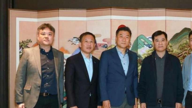 TS - Sponsor di maglia: Samsung schizza in pole dopo il summit con Zhang Jindong