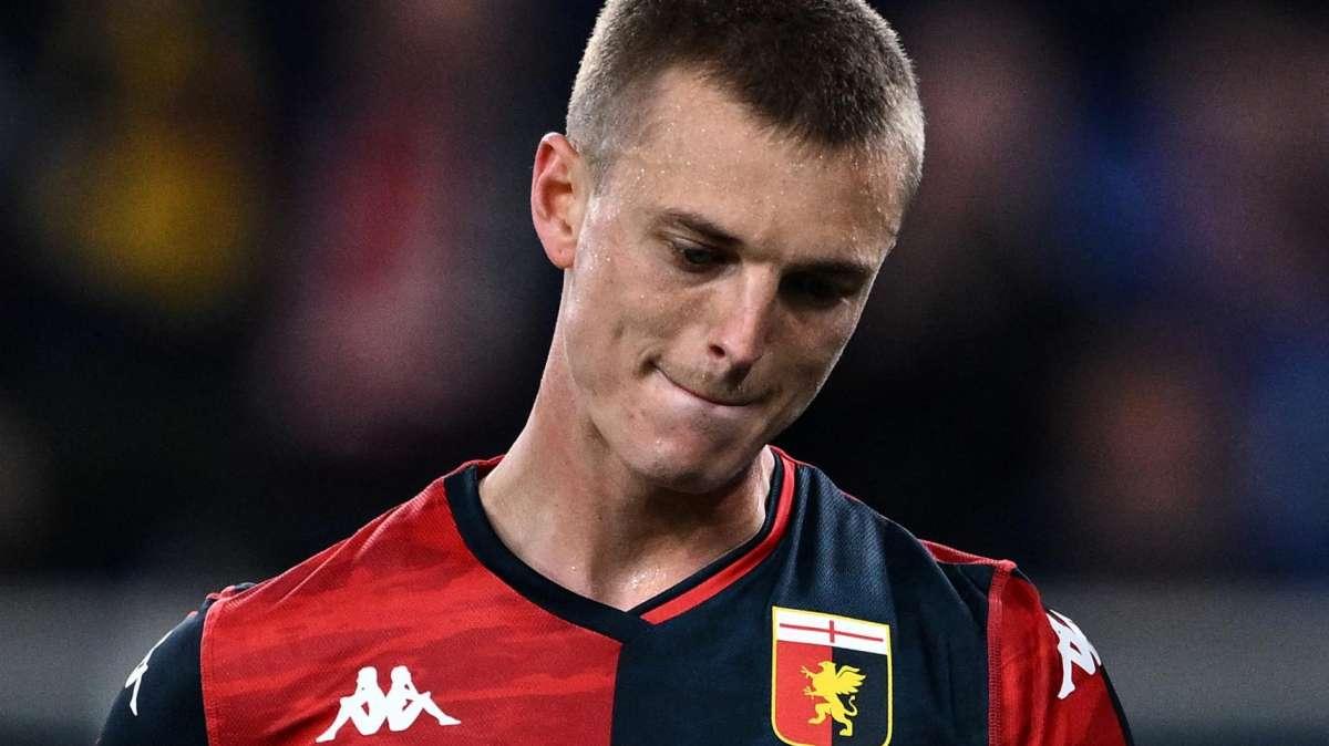 TS - Dieci cessioni per arrivare a Gudmundsson. La strategia dei nerazzurri per l'islandese