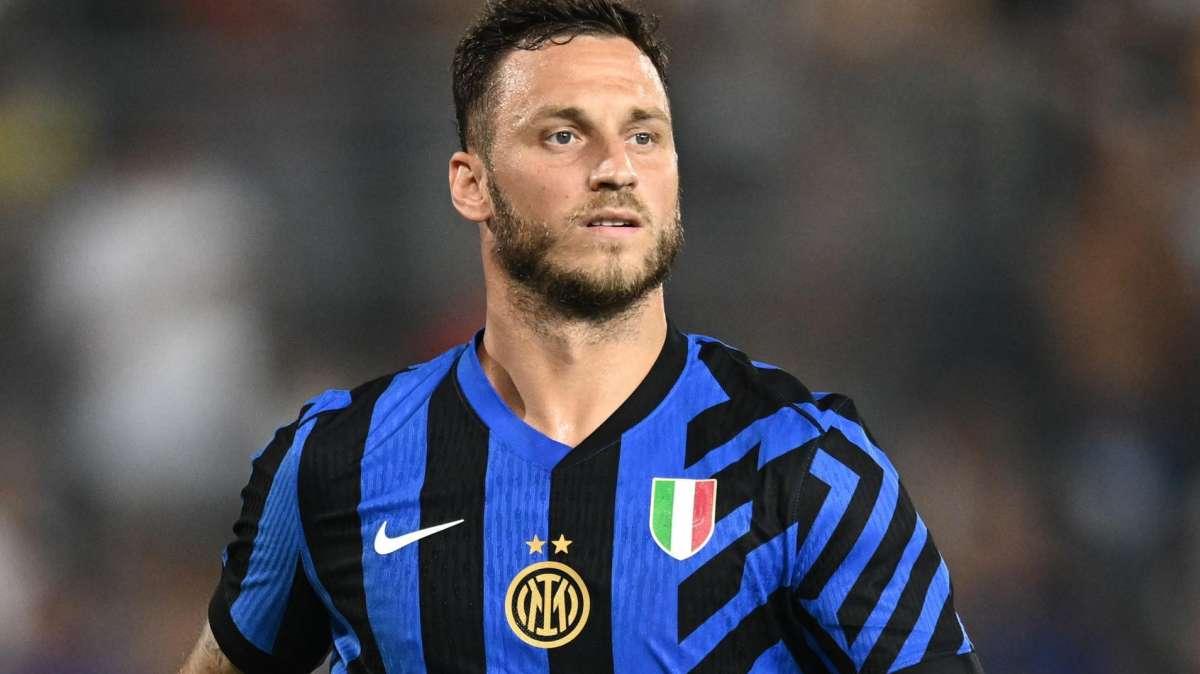 GdS - Arnautovic ha deciso di restare all'Inter. Caso diverso da Correa: tra l'austriaco e il club non c'è frizione 