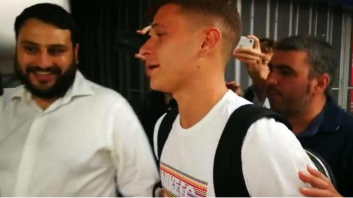 VIDEO - Barella è atterrato a Milano: "Sono contento dell'Inter". Domani visite mediche e firma sul contratto