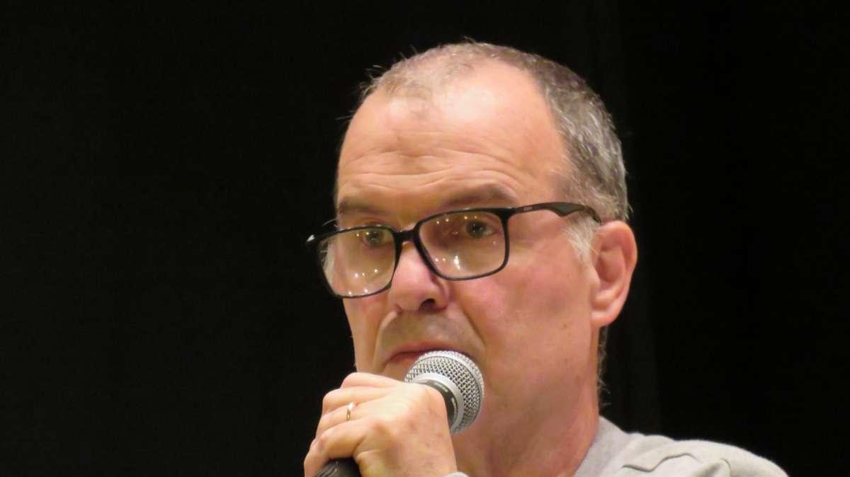Bielsa: "Hydration break? Alterano il concetto del calcio"