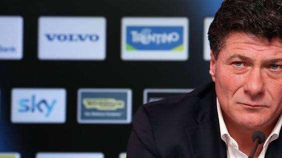 Mazzarri: "Vidic, parla la carriera. Vinciamo anche per Thohir, Hernanes..."