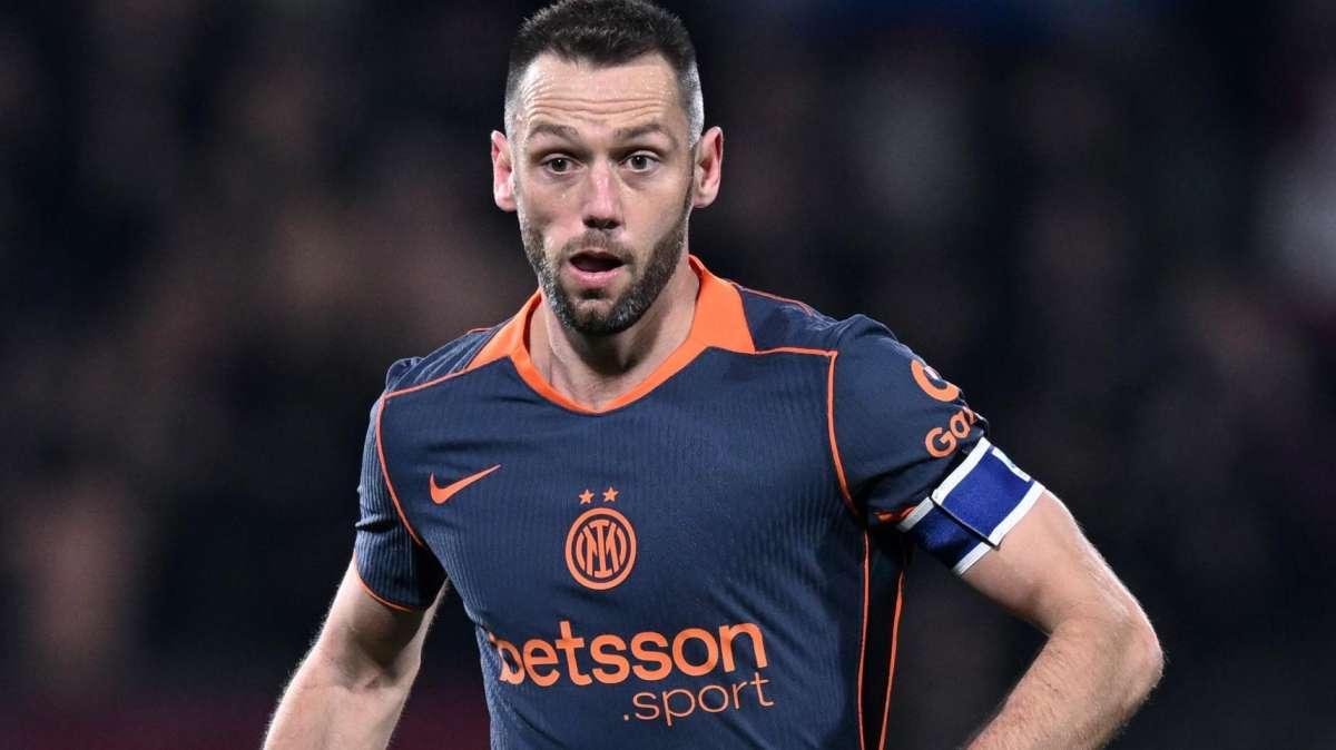 De Vrij, una visita prima di ricevere il sì o no Mondiale da Koeman