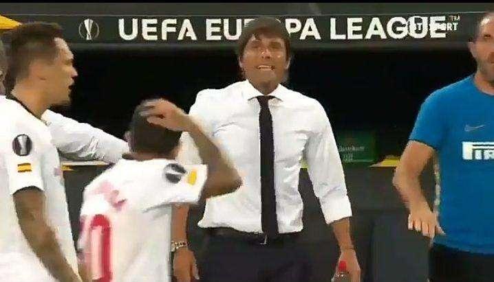 Banega e il siparietto con Conte in finale di EL: "Momento caldo della gara, gli chiedo scusa"