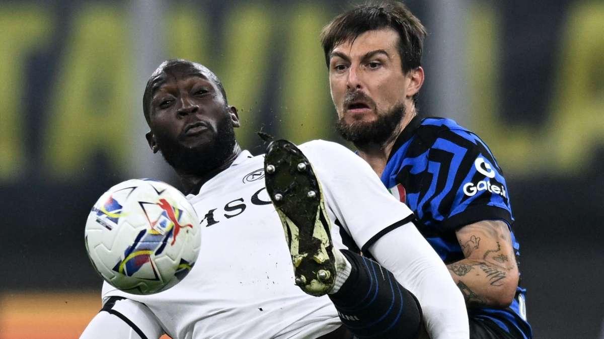 Bruscolotti: "Napoli da scudetto, Conte valore aggiunto. Tutti pensavano a un successo dell'Inter, ma..."