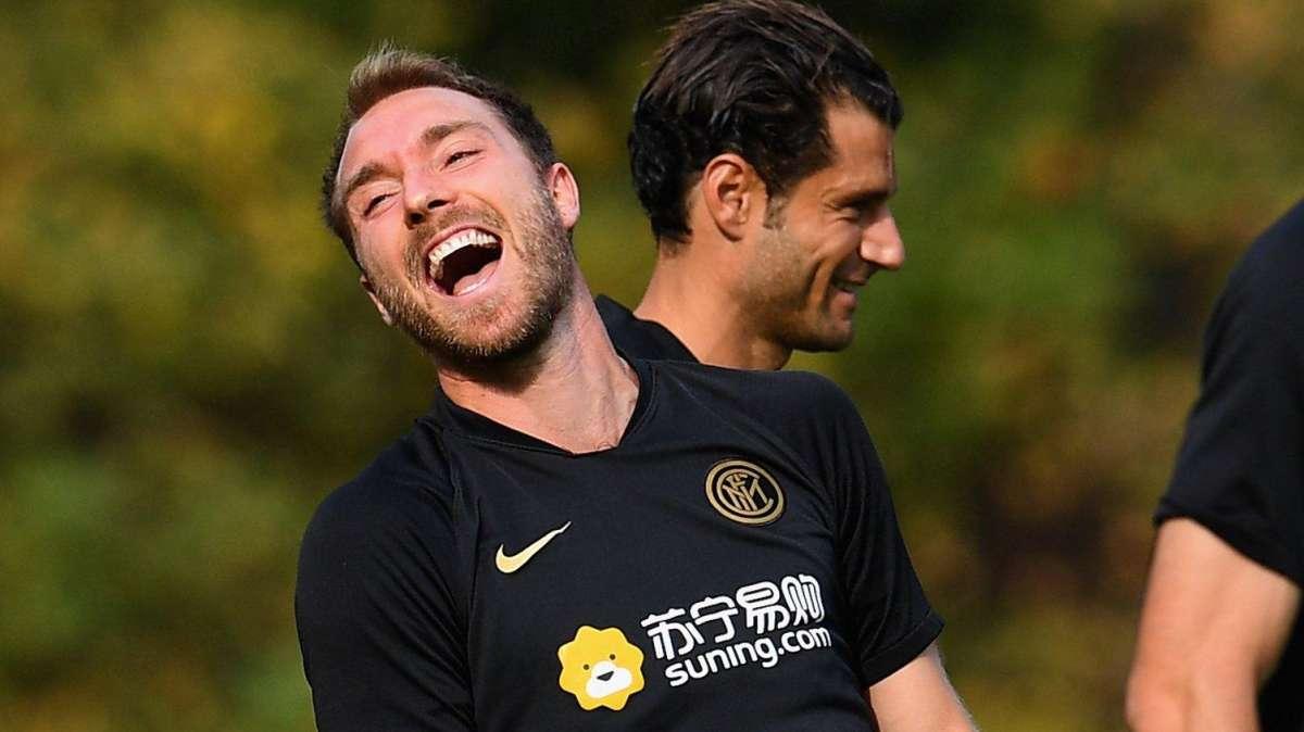 Clima sereno dopo la vittoria sul Bayer Leverkusen in EL, l'Inter: "Allenamento col sorriso oggi a Düsseldorf!"