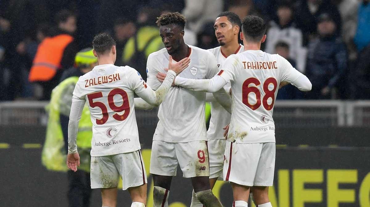 VIDEO - Il Milan si fa riprendere, con la Roma è 2-2 a San Siro: gli highlights del match