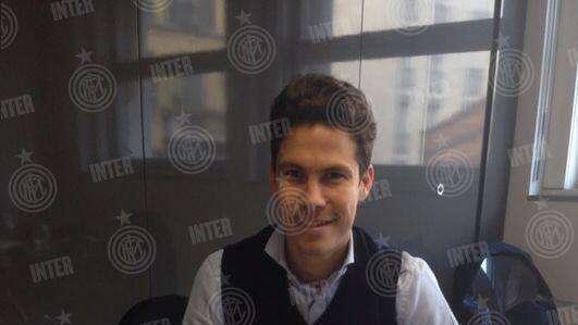 FOTO - Hernanes-Inter, ecco la firma del Profeta