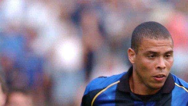 Gli auguri dell'Inter a Ronaldo: "Primo attaccante nella Hall of Fame"