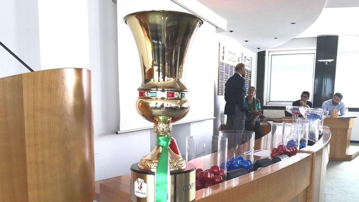Coppa Italia, il sorteggio per ottavi e quarti il 27/11: l'Inter aspetta Fiorentina o Udinese