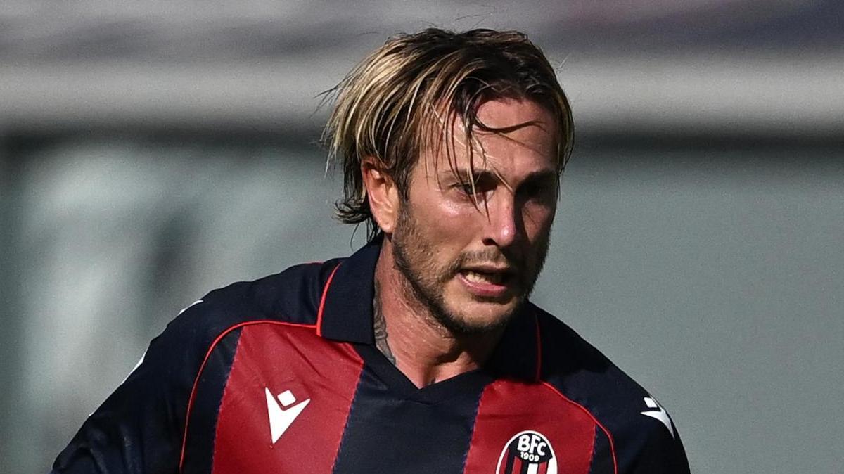 Qui Bologna - Rientra Theate. Bernardeschi per Orsolini contro l'Inter