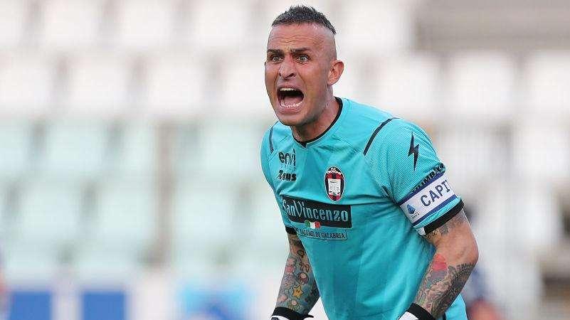Crotone, il ds Ursino: "Cordaz? Posso dire che sarà un nuovo giocatore dell'Inter, andrà lì"