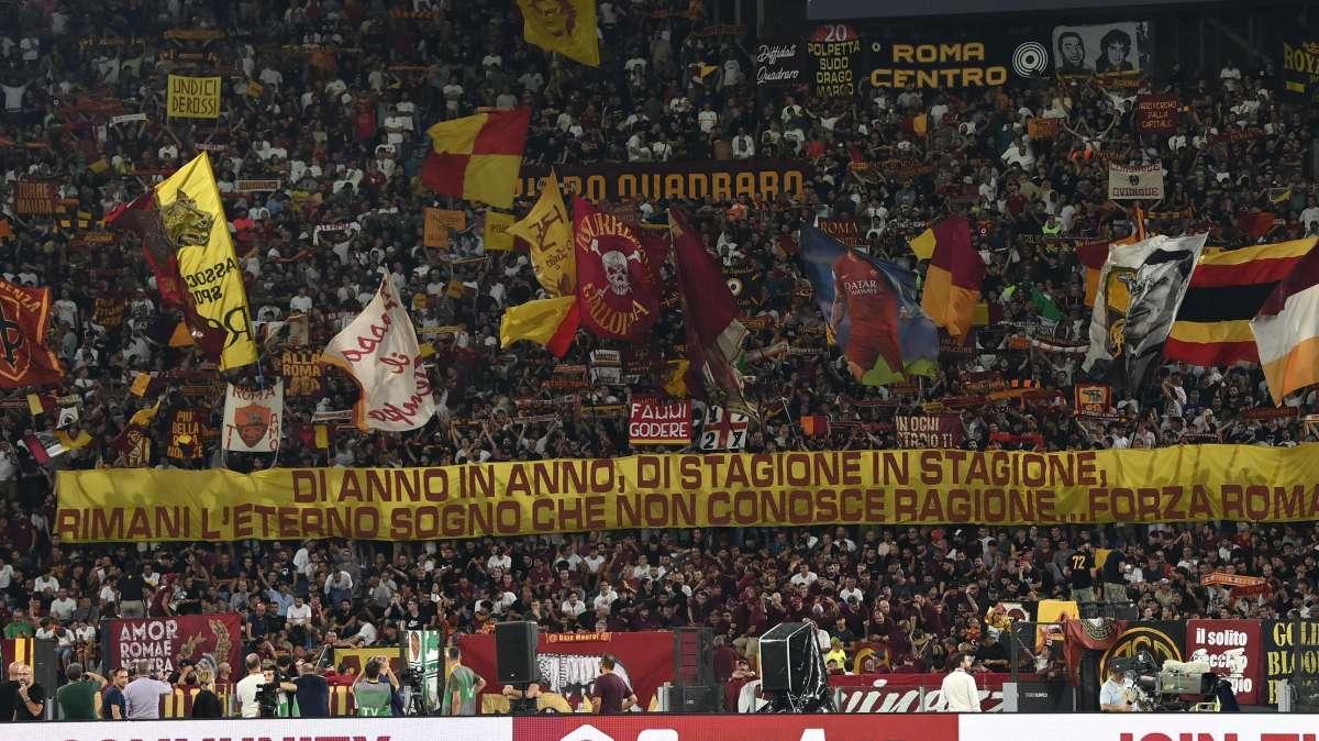 Roma-Inter, la Curva Sud protesta: "Fuori per 15' e in silenzio. Famiglia Friedkin, esigiamo un cambio di rotta"