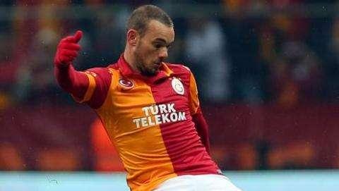 Sneijder torna in Champions. Ma è subito... un flop