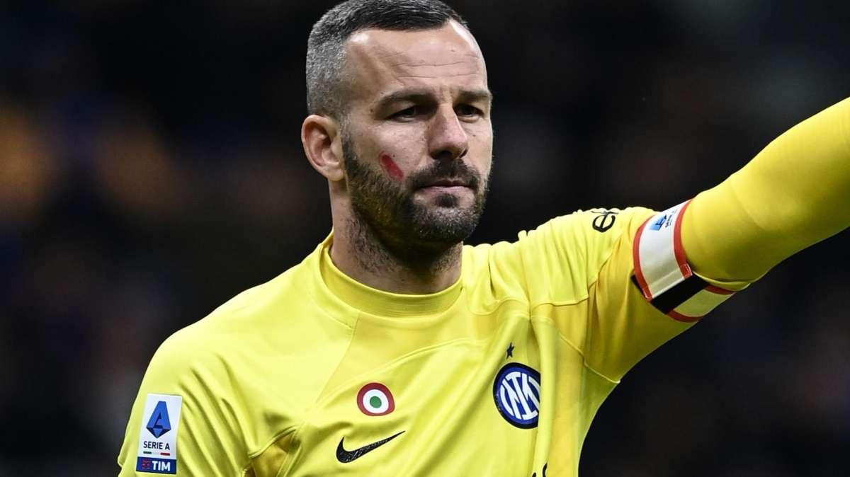 FcIN - Erede di Handanovic, in corso il casting: proposti vari portieri, uno di loro verrebbe per questioni di... cuore