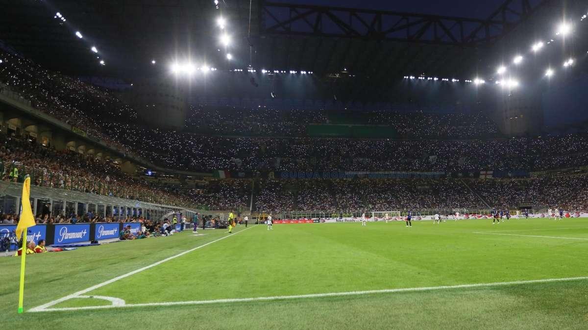 Due notti di fuoco per San Siro: tra Milan e Inter attesi circa 140 mila spettatori. Numeri più alti per i nerazzurri 