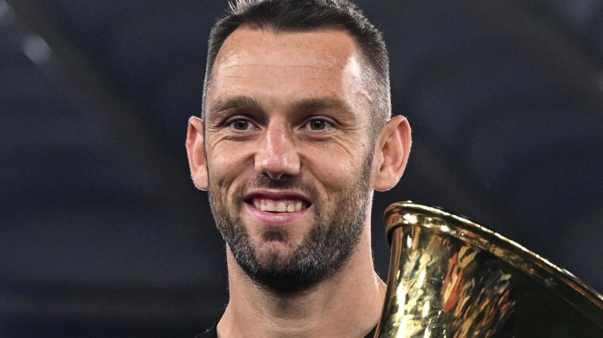 De Vrij-Panathinaikos, quasi fatta: manca l'ultimo via libera del giocatore