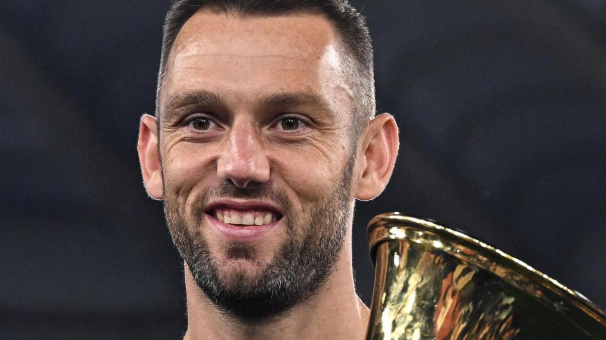 De Vrij saluta l'Inter: "Sento il bisogno di mettermi alla prova in modo diverso"