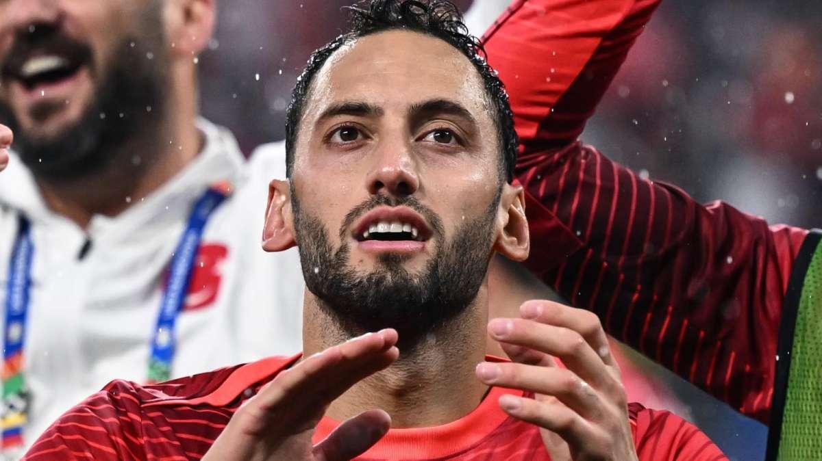 Turchia, Calhanoglu fissa l'obiettivo: "Non sarà facile, ma voglio essere il giocatore con più presenze in Nazionale"