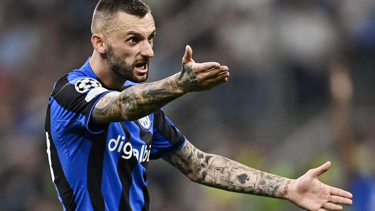 GdS - Non solo Skriniar: l'Inter mette sul mercato anche Brozovic. Alla società non sono andati giù...