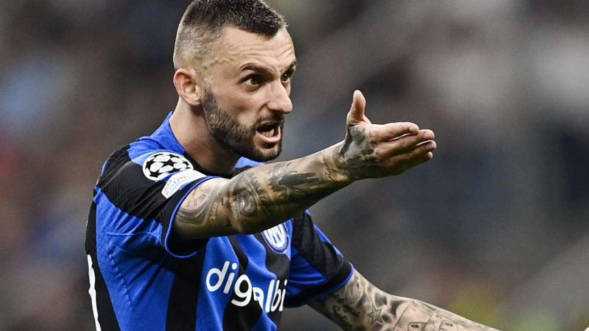 GdS - Brozovic già ad Appiano: da monitorare il flessore, ma i segnali sono positivi. Il croato titolare con il Napoli?