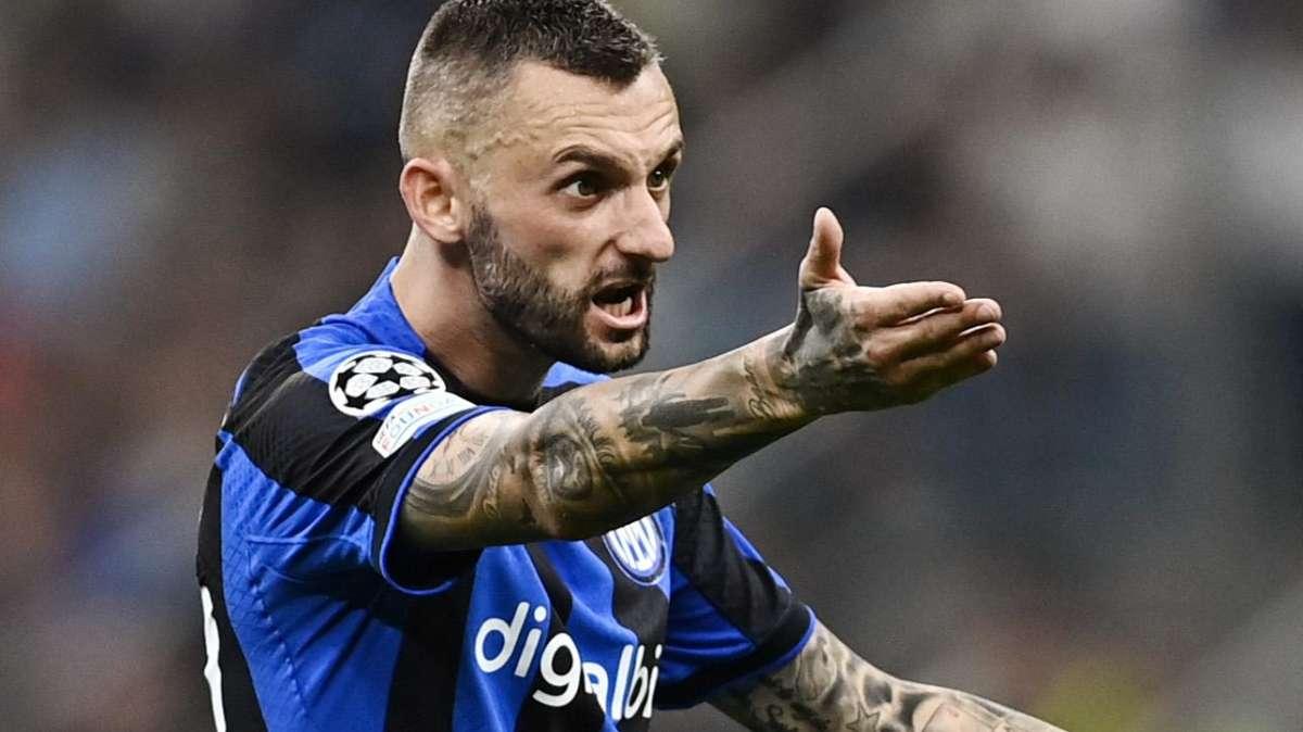 SM - Verso Udinese-Inter, problemino per Brozovic durante la rifinitura. Ma il croato partirà regolarmente per Udine