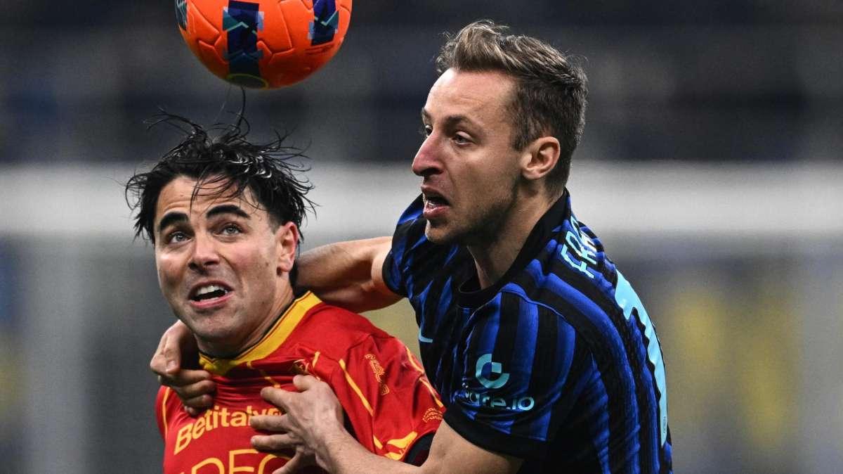 Il Nottingham torna a bussare per Frattesi, Inter non convinta. Incontro in corso in Olanda per Perisic