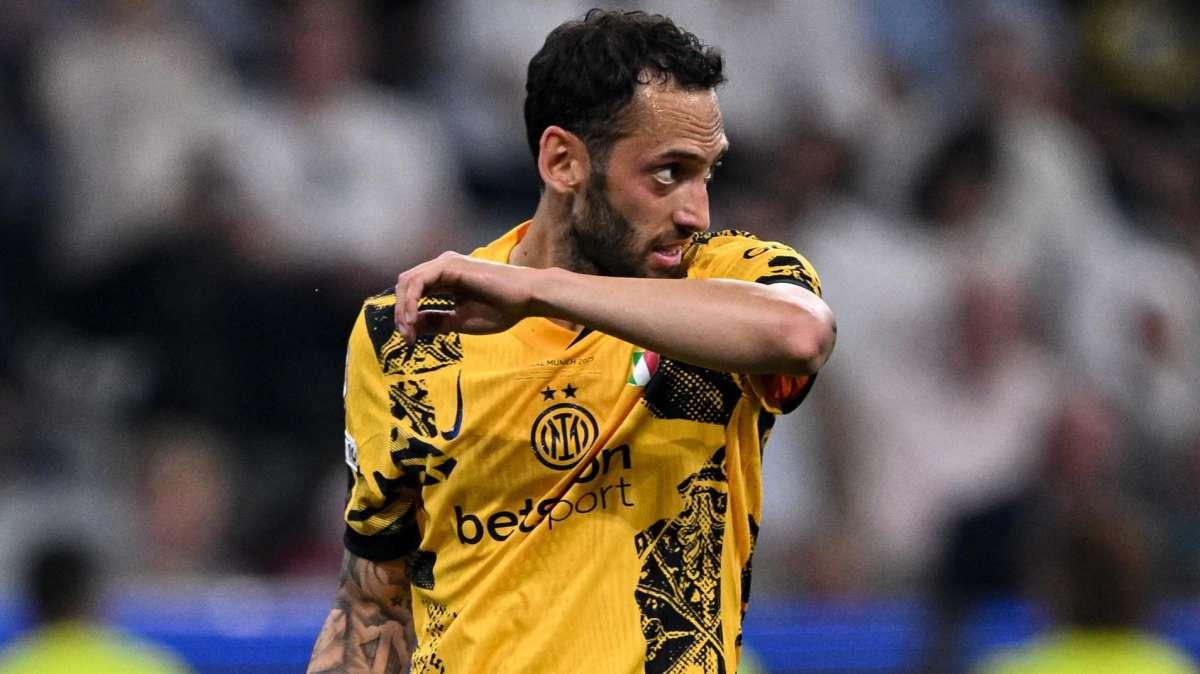 Corsera - Sommer gela il Galatasaray, per Calhanoglu c'è una sensazione. Dumfries-Barça, il FFP complica tutto 