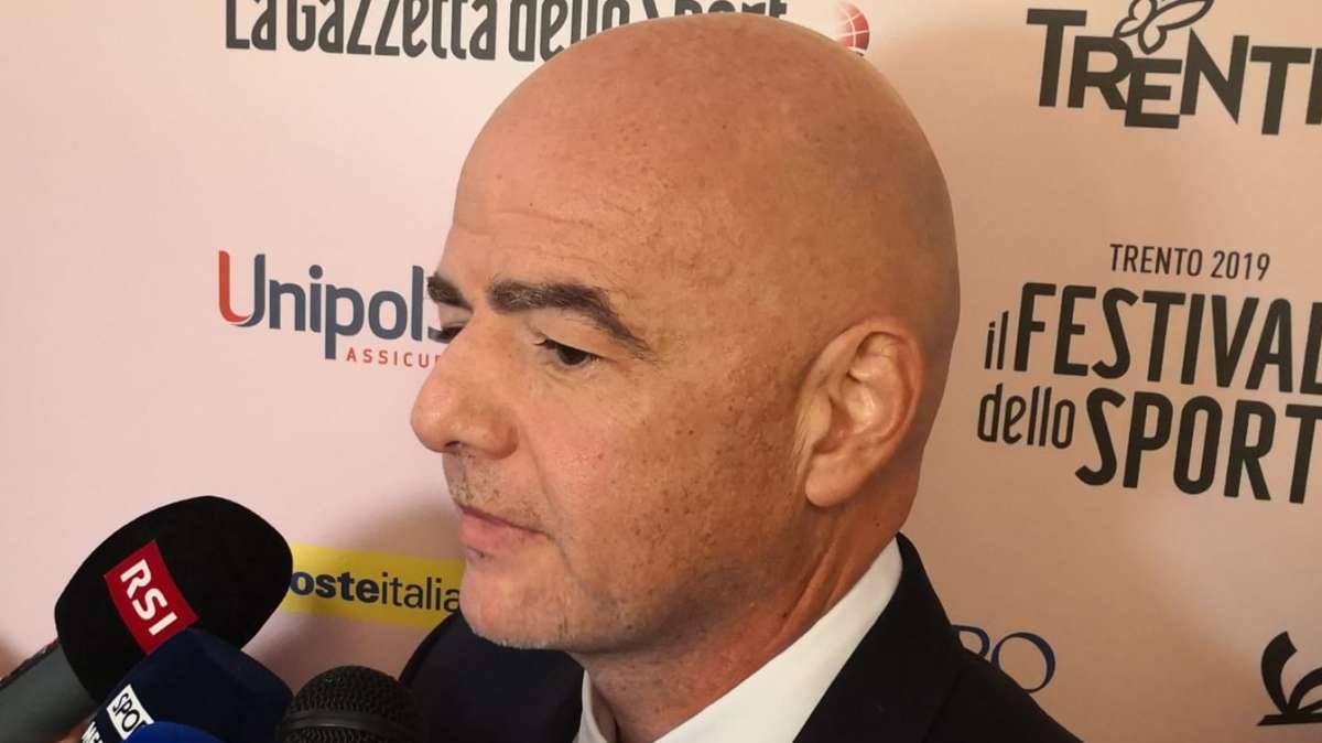 Infantino: "Non c'è posto per il razzismo. Va annullata la partita e comminata la sconfitta a tavolino"