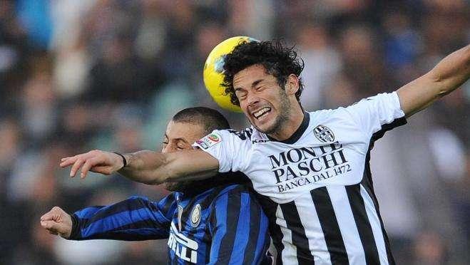 Qui Siena - Solito 4-4-2 con Destro e Larrondo