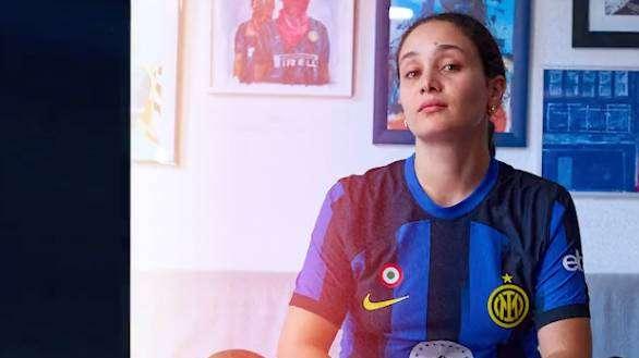 VIDEO - Ecco la nuova maglia dell'Inter, c'è Paramount+: "Questo è quello che siamo"