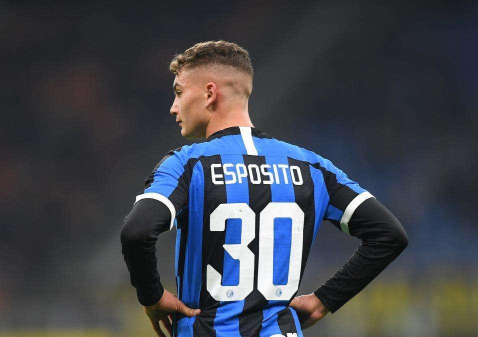 Sky - Appiano, Esposito in parte col gruppo. Differenziato per Sensi, Gagliardini e Handanovic