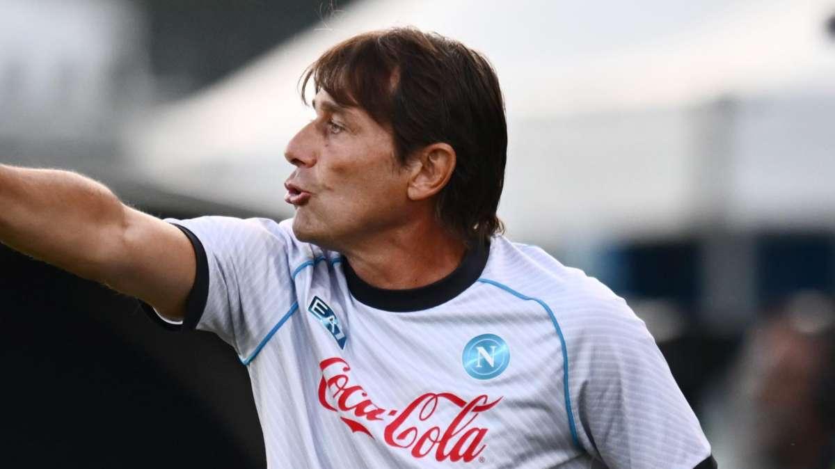 Napoli, Conte: "Vinto uno scudetto straordinario dopo un anno di ricostruzione. I nuovi arrivi? Non stravolgeranno l'11 titolare"