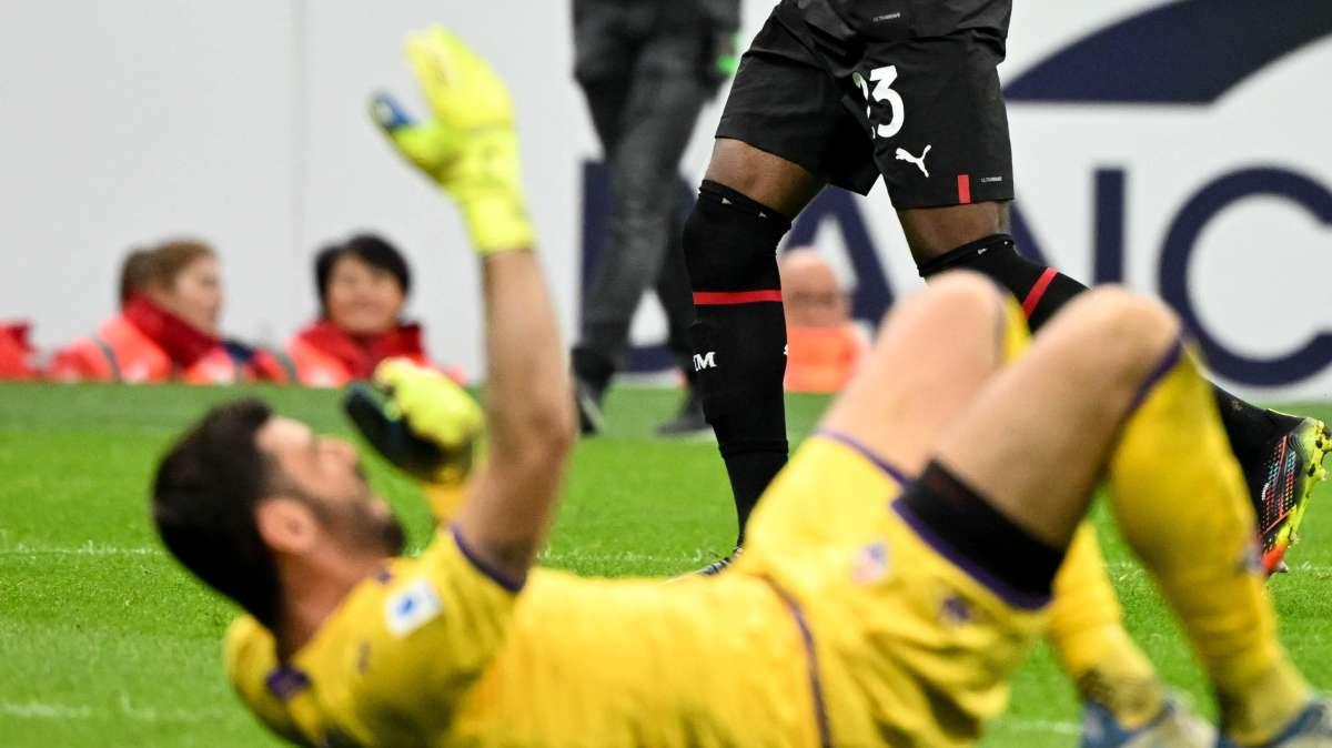 Casarin: "Milan-Fiorentina, il fallo di Rebic su Duncan era da sanzionare"