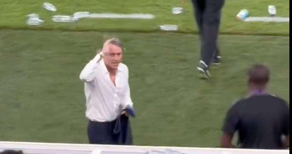 VIDEO - L'Arabia di Mancini pareggia col Bahrain, il ct litiga coi tifosi in tribuna