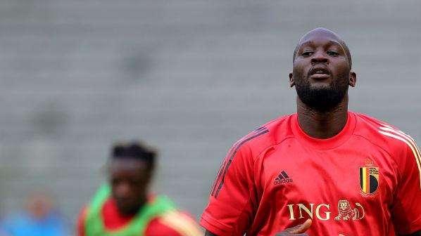 Belgio, Re Filippo scherza con Lukaku: "L'ho vista in forma... Fantastico, abbiamo tutti e due fame di vittoria"