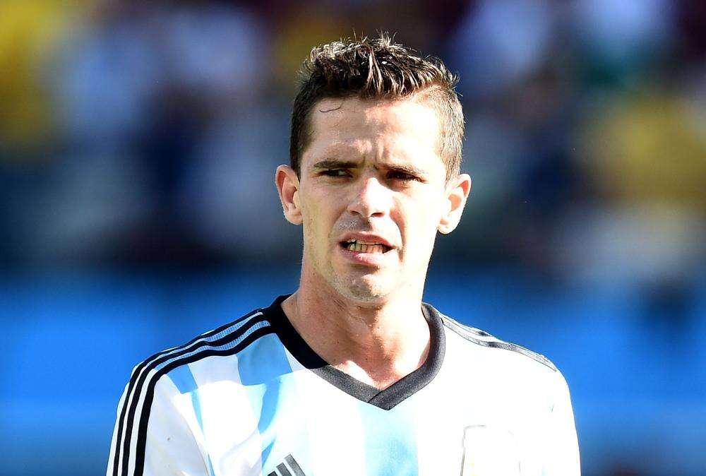 Paura per Fernando Gago, colto da infarto durante la conferenza stampa