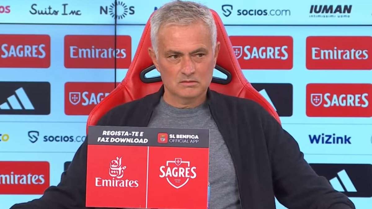 Mourinho: "Chivu bravo e fortunato. Nessuno di questa Inter giocherebbe nella mia"