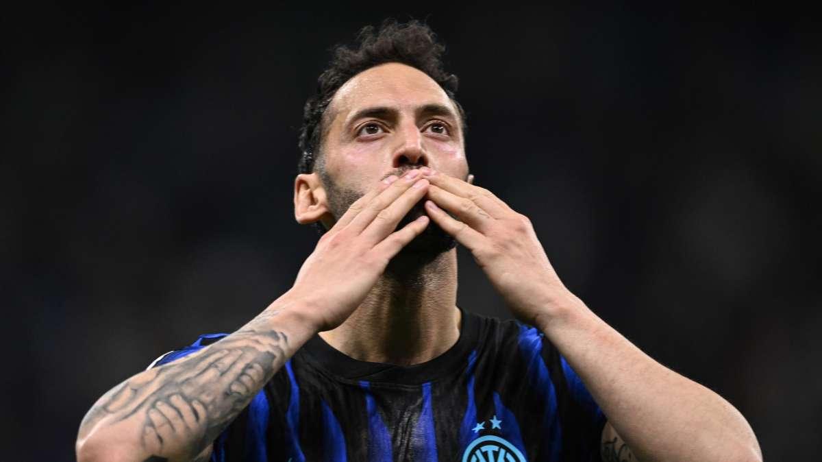 Sky - L'Inter che verrà: la permanenza di Hakan Calhanoglu non è da escludere al 100%