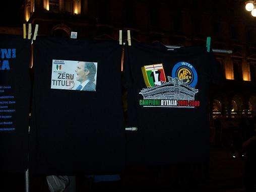 Anche le magliette celebrano il tricolore nerazzurro