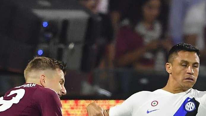 CdS - Sanchez titolare con Bastoni e Dumfries, poi tanti dubbi: la probabile di Inzaghi