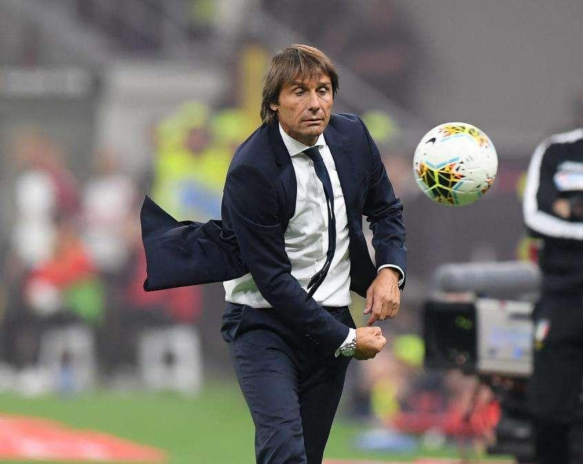 'Sergente' Conte: a fine partita allenamento per i calciatori non scesi in campo